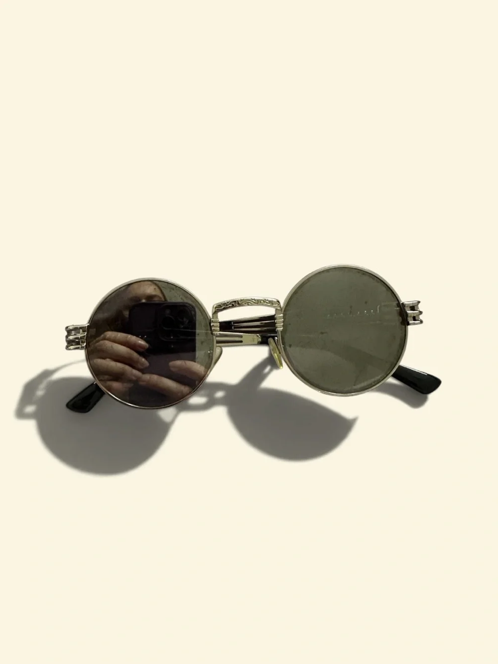 Vintage Inspired Men's Round Metal Sunglasses in Silver - 70s vibe Disco
